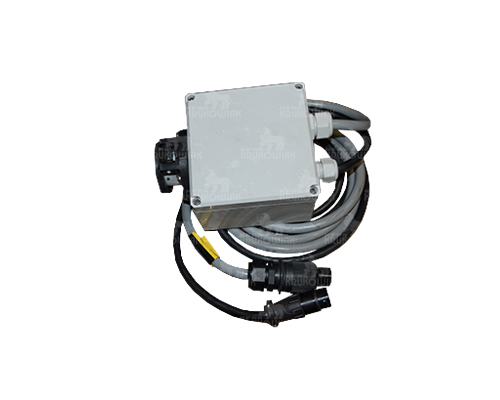 TRACTOR JUNCTION BOX  904252